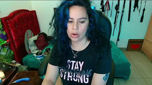 Snapshot of elektra_32 chatting on 02-27-25, 01:38 elektra 32 online show from 02-27-25, 01:38