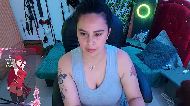 elektra 32 online show from 10-21-25, 05:19