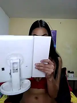 iamemmablake online show from 12-18-24, 09:18