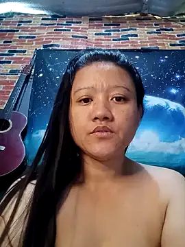 Snapshot of Urchanel chatting on 02-07-25, 02:19 Urchanel online show from 02-07-25, 02:19