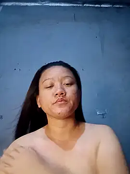 Snapshot of Urchanel chatting on 02-16-25, 01:05 Urchanel online show from 02-16-25, 01:05