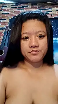 Snapshot of Urchanel chatting on 02-21-25, 11:54 Urchanel online show from 02-21-25, 11:54