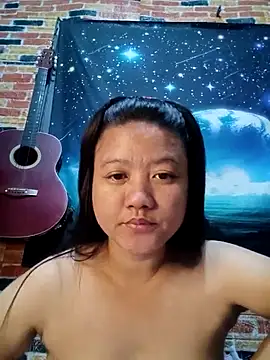 Snapshot of Urchanel chatting on 02-27-25, 11:48 Urchanel online show from 02-27-25, 11:48