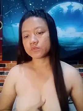 Snapshot of Urchanel chatting on 03-09-25, 10:30 Urchanel online show from 03-09-25, 10:30