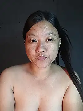 Snapshot of Urchanel chatting on 03-14-26, 11:04 Urchanel online show from 03-14-26, 11:04