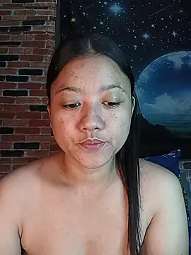 Snapshot of Urchanel chatting on 04-02-26, 12:41 Urchanel online show from 04-02-26, 12:41