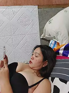 MissKitty31 online show from 05-19-26, 01:39