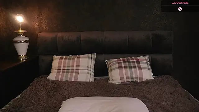 LinoAdaro online show from 09-14-25, 04:22