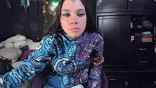 Lilmarieee online show from 11-05-25, 10:10