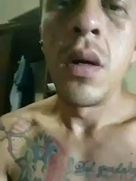 Snapshot of landy20cm chatting on 10-21-25, 07:20 landy20cm online show from 10-21-25, 07:20