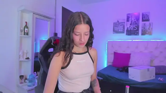 Amaia Daniells online show from 12-11-24, 03:24