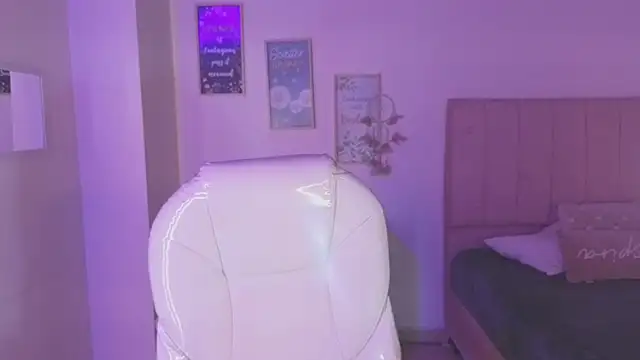 Amaia Daniells online show from 09-20-25, 03:51