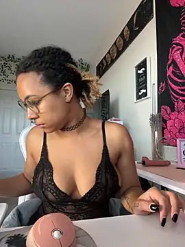 goddessxdreaxo online show from 11-10-25, 01:32