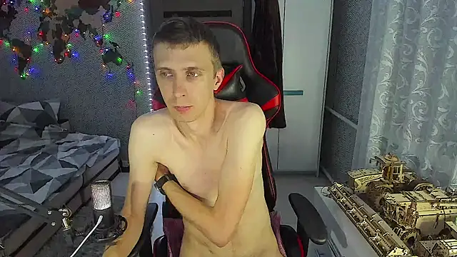 alex13ho online show from 10-12-25, 05:01
