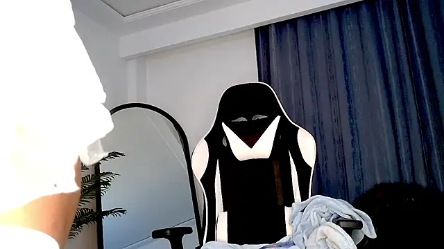 Snapshot of bigbootycyone chatting on 09-24-25, 09:45 bigbootycyone online show from 09-24-25, 09:45