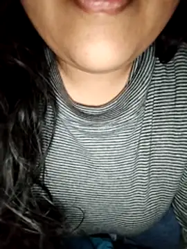 Snapshot of Annerae chatting on 11-15-25, 04:47 Annerae online show from 11-15-25, 04:47