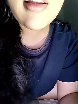 Snapshot of Annerae chatting on 01-14-26, 06:02 Annerae online show from 01-14-26, 06:02