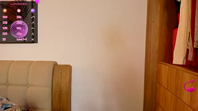 Snapshot of Ash_milk chatting on 03-14-26, 03:17 Ash milk online show from 03-14-26, 03:17