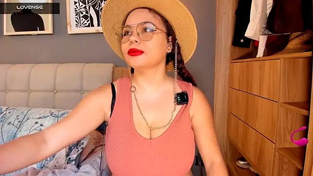 Ash milk online show from 06-17-26, 01:34