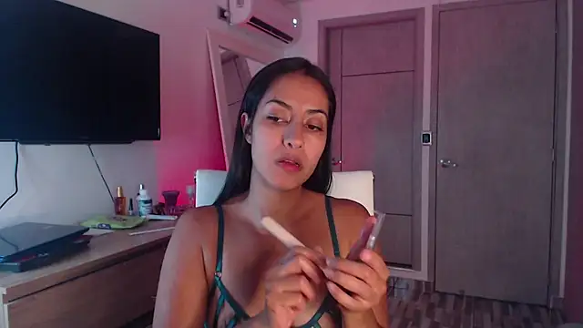 Brown skin11 online show from 10-14-25, 09:04