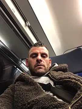 Snapshot of Badkev91 chatting on 01-04-25, 06:09 Badkev91 online show from 01-04-25, 06:09