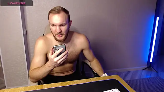 Toress1 online show from 12-24-24, 05:13