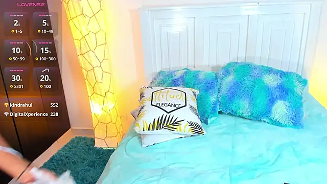 SarahCinnamon- online show from 12-04-24, 11:57