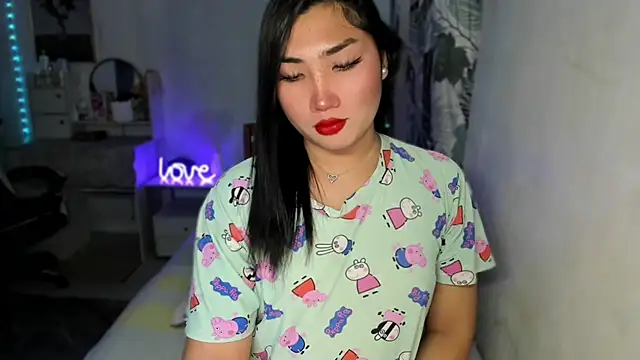 Snapshot of Miss_Deliciousness chatting on 01-18-25, 06:32 Miss Deliciousness online show from 01-18-25, 06:32