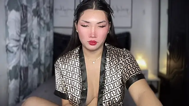 Miss Deliciousness online show from 05-10-26, 04:23