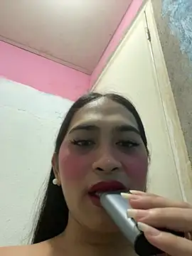 Snapshot of SandyMontero chatting on 07-20-26, 10:39 SandyMontero online show from 07-20-26, 10:39