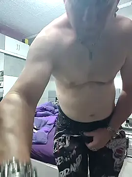 tomtom111111 online show from 01-25-25, 06:24