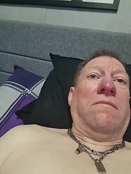 tomtom111111 online show from 02-14-26, 01:52