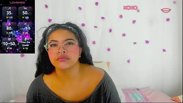 Snapshot of moana_taylor chatting on 10-11-25, 11:42 moana taylor online show from 10-11-25, 11:42