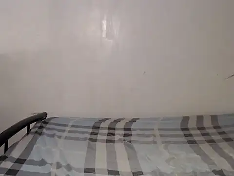 Snapshot of cum2mama chatting on 10-14-25, 09:10 cum2mama online show from 10-14-25, 09:10