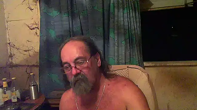 herbie010666 online show from 02-12-25, 04:54