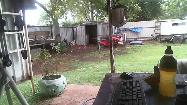 herbie010666 online show from 12-23-25, 03:15