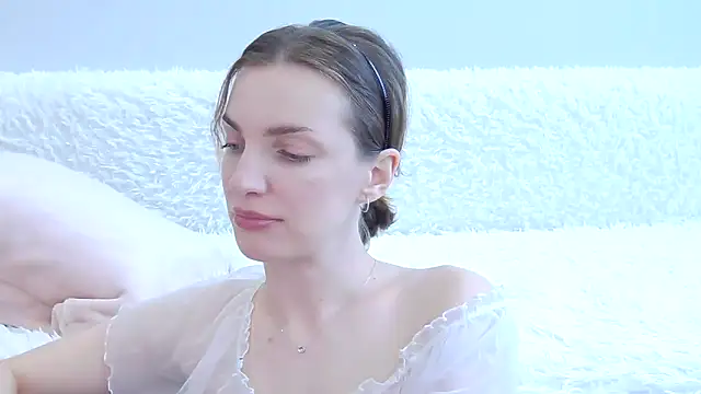 Beauty Alex online show from 06-18-26, 03:18