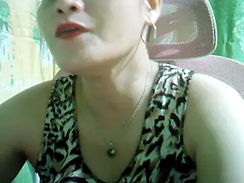 Snapshot of ashlylove25 chatting on 02-12-26, 04:02 ashlylove25 online show from 02-12-26, 04:02