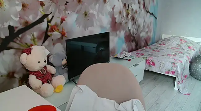 ConnieDaw online show from 01-13-25, 06:06