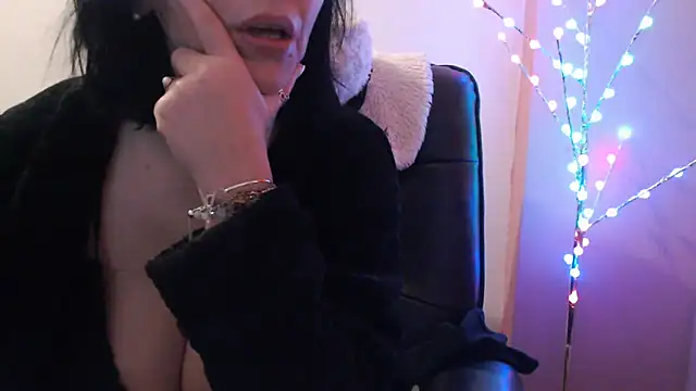 Snapshot of algodonyfresa chatting on 01-17-25, 01:46 algodonyfresa online show from 01-17-25, 01:46