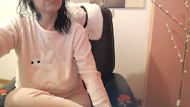 Snapshot of algodonyfresa chatting on 09-27-25, 09:42 algodonyfresa online show from 09-27-25, 09:42