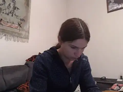 Snapshot of Geile-Luna chatting on 10-01-25, 07:31 Geile-Luna online show from 10-01-25, 07:31