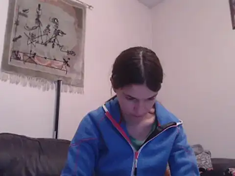 Snapshot of Geile-Luna chatting on 10-24-25, 05:20 Geile-Luna online show from 10-24-25, 05:20