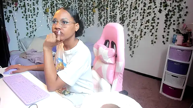 violeta milleer online show from 09-19-25, 03:02