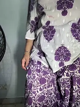 Snapshot of Preet_Kaur_69 chatting on 03-25-26, 07:03 Preet Kaur 69 online show from 03-25-26, 07:03