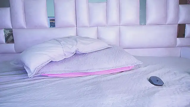 Snapshot of katy_rioss chatting on 02-13-25, 02:52 katy rioss online show from 02-13-25, 02:52