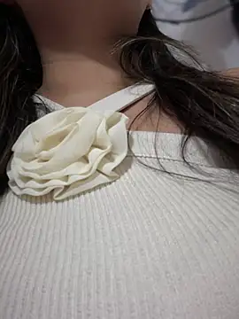Snapshot of Lia_sexx chatting on 02-15-25, 10:44 Lia sexx online show from 02-15-25, 10:44
