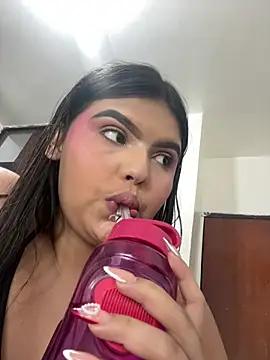 Snapshot of Lia_sexx chatting on 02-26-25, 02:14 Lia sexx online show from 02-26-25, 02:14