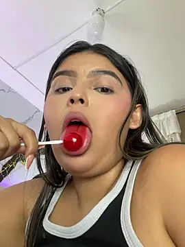 Snapshot of Lia_sexx chatting on 03-21-25, 06:18 Lia sexx online show from 03-21-25, 06:18