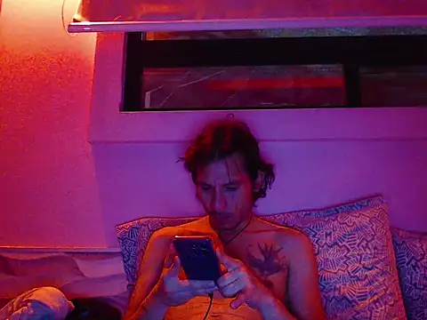 Snapshot of Latinopervs chatting on 03-03-26, 04:18 Latinopervs online show from 03-03-26, 04:18